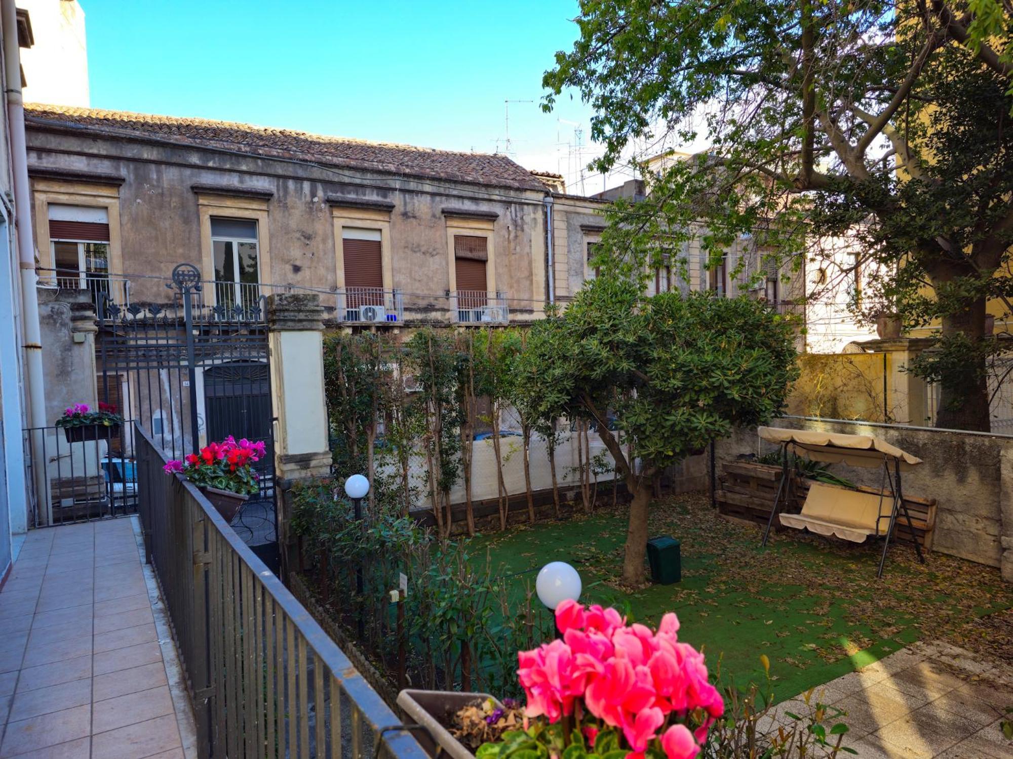 Giardino Siciliano B&B 卡塔尼亚 外观 照片